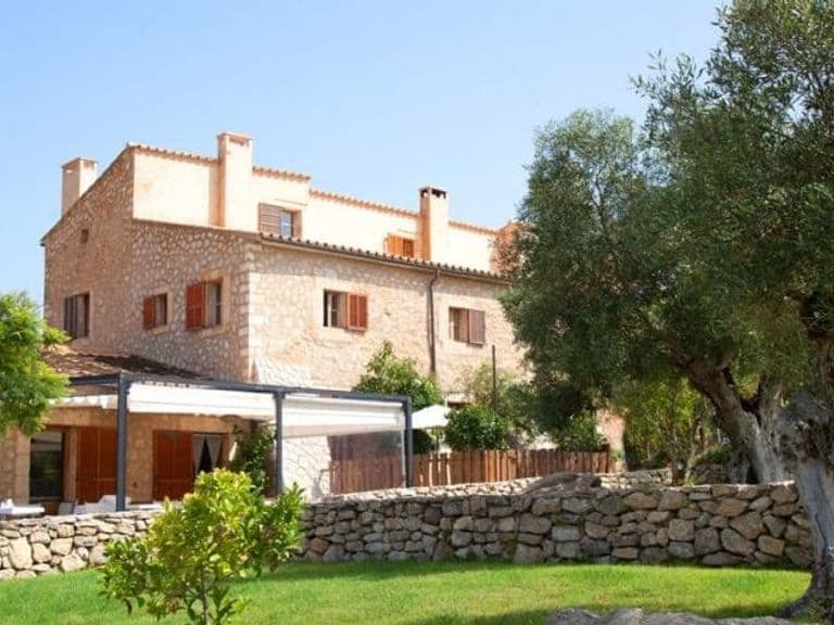Radurlaub auf Mallorca mit Finca: Ses Cases de Fetget bei Son Servera, Steinhaus mit Garten