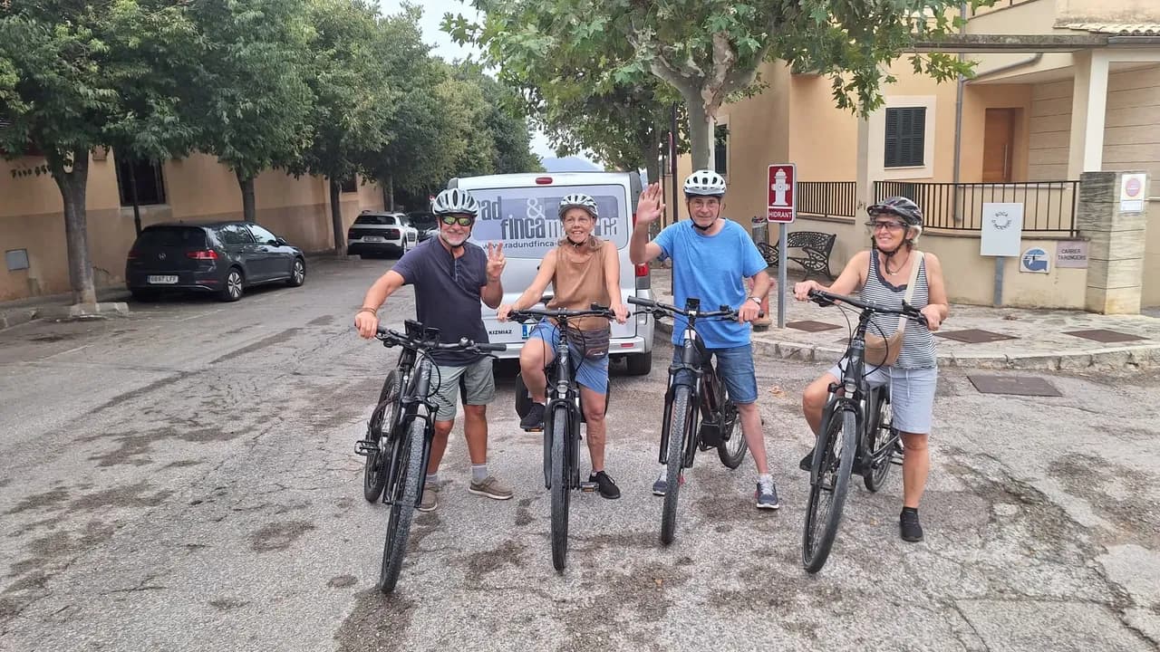 Sineu Mallorca Radurlaub: Radgruppe startet zur Sternfahrt Ariany/Sineu in der Inselmitte