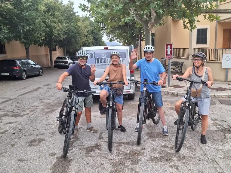 Sineu Mallorca Radurlaub: Radgruppe startet zur Sternfahrt Ariany/Sineu in der Inselmitte